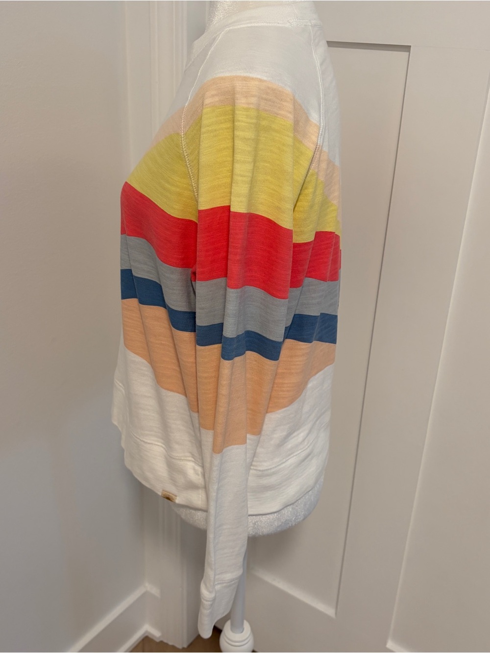 Faherty Sunset Wave Crewneck Sweatshirt in White, Pink, Orange & Blue - Picture 4 of 7